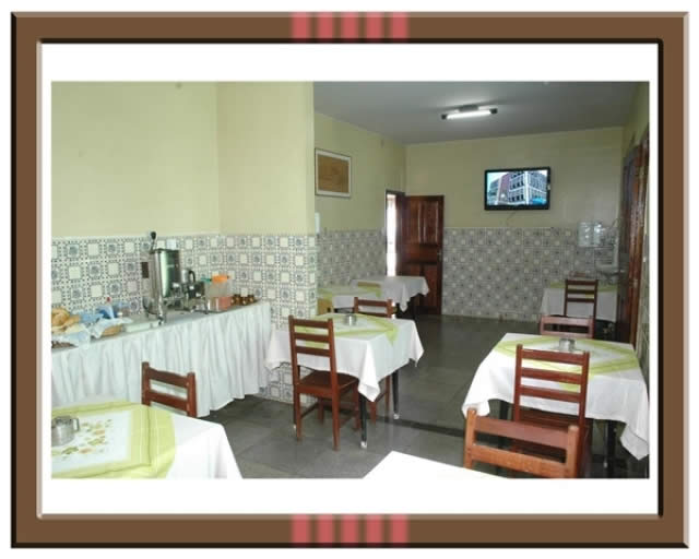 Mesa de café da manhã no Hotel Walsa