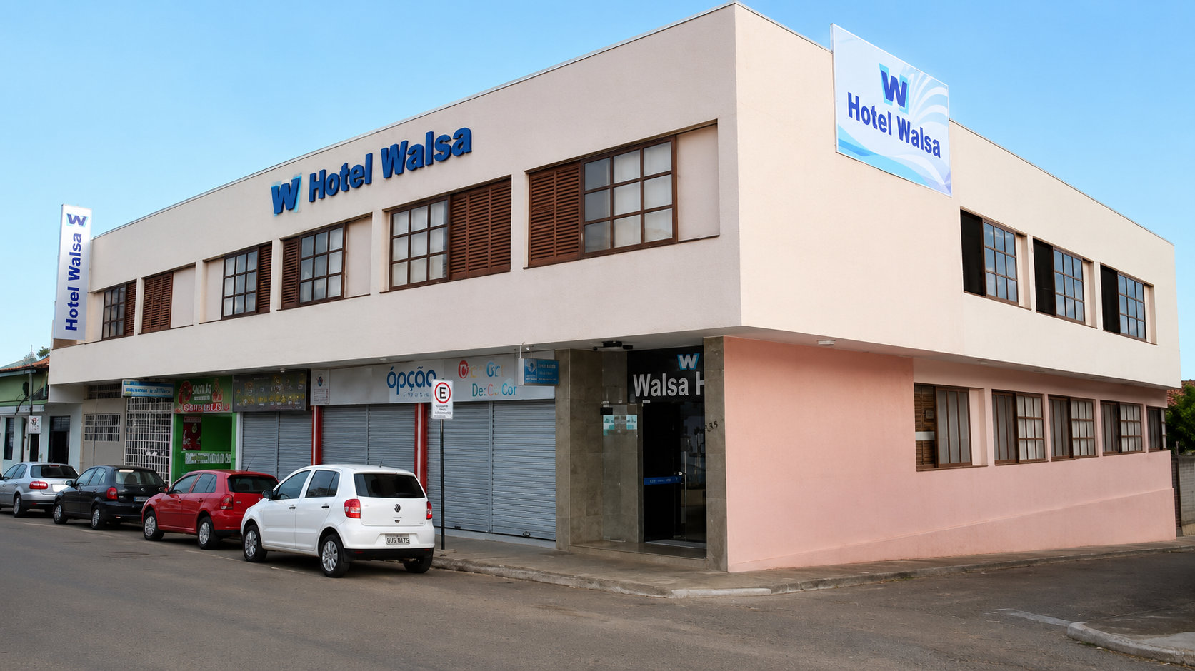 Fachada do Hotel Walsa — Rua Goiás, Paracatu